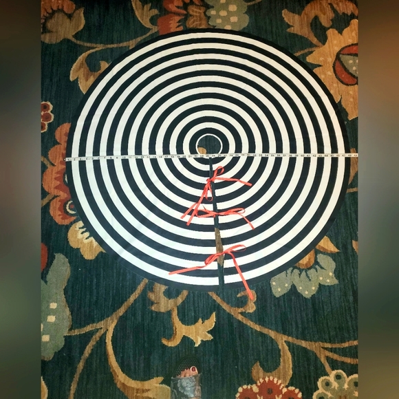 48 inch Christmas tree 🎄 skirt - Picture 4 of 9